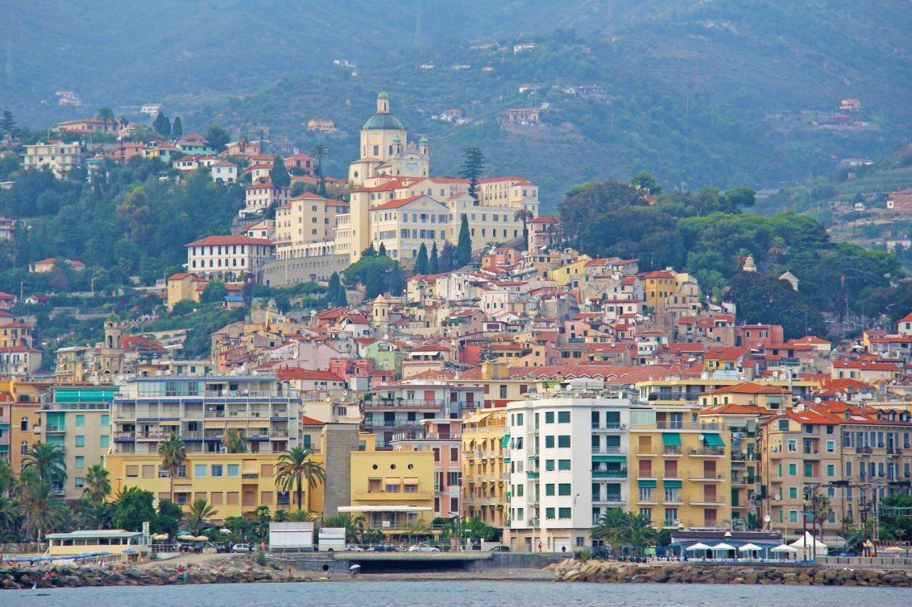 La Lincolnia - With Garden And Seaview - Happy Rentals San Remo Buitenkant foto