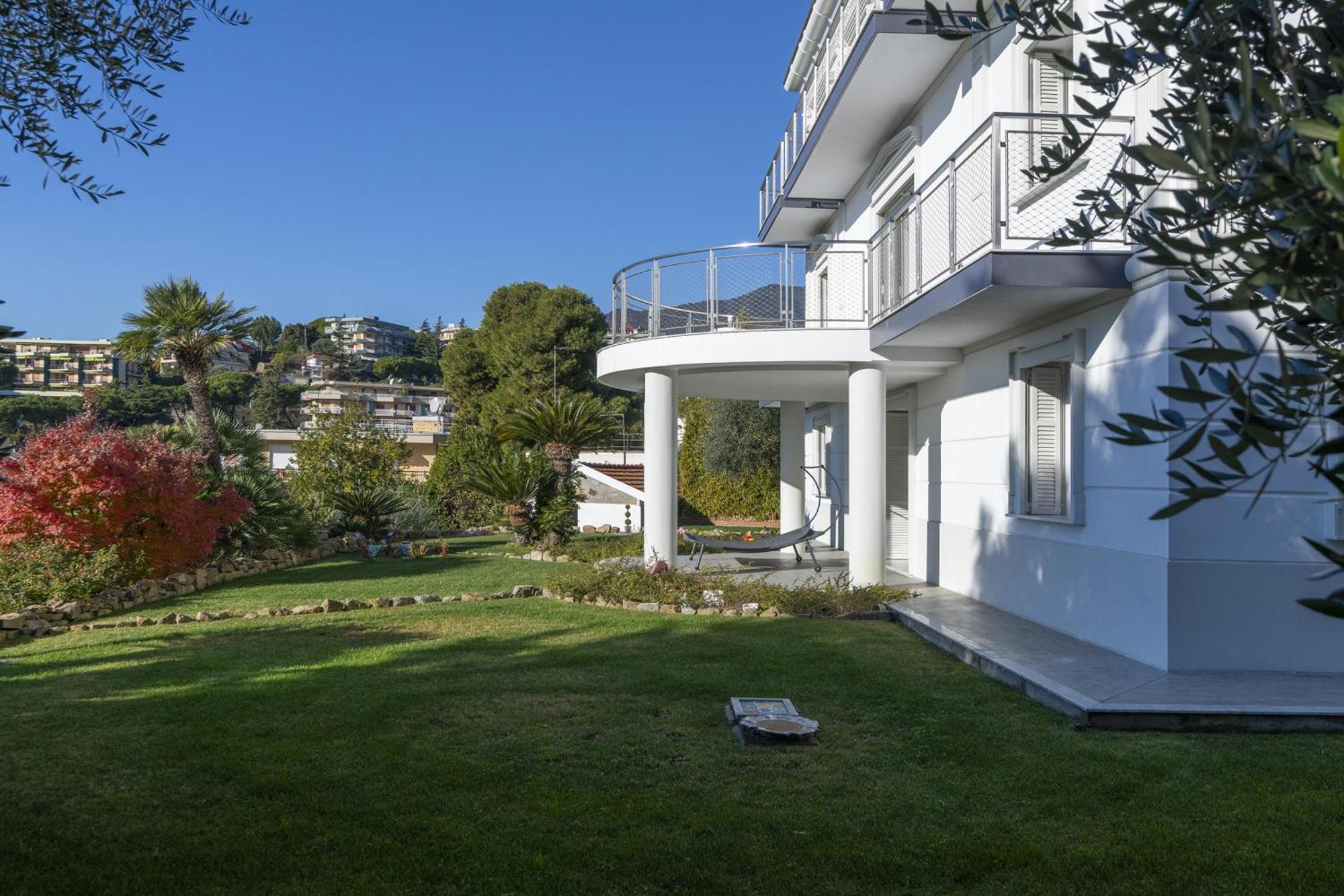 La Lincolnia - With Garden And Seaview - Happy Rentals San Remo Buitenkant foto